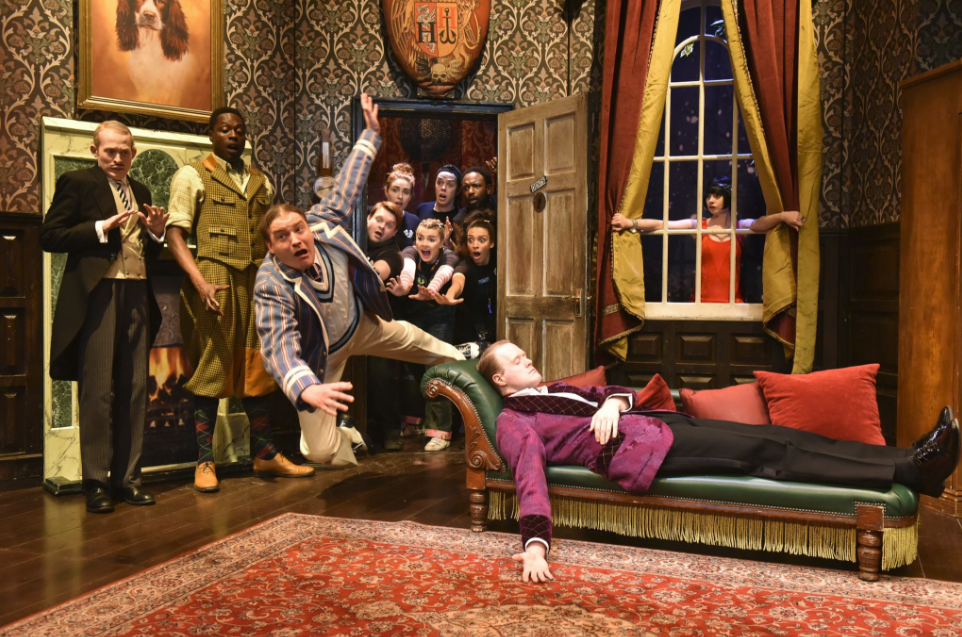 Review The Play That Goes Wrong Opera House, Manchester Mancunian
