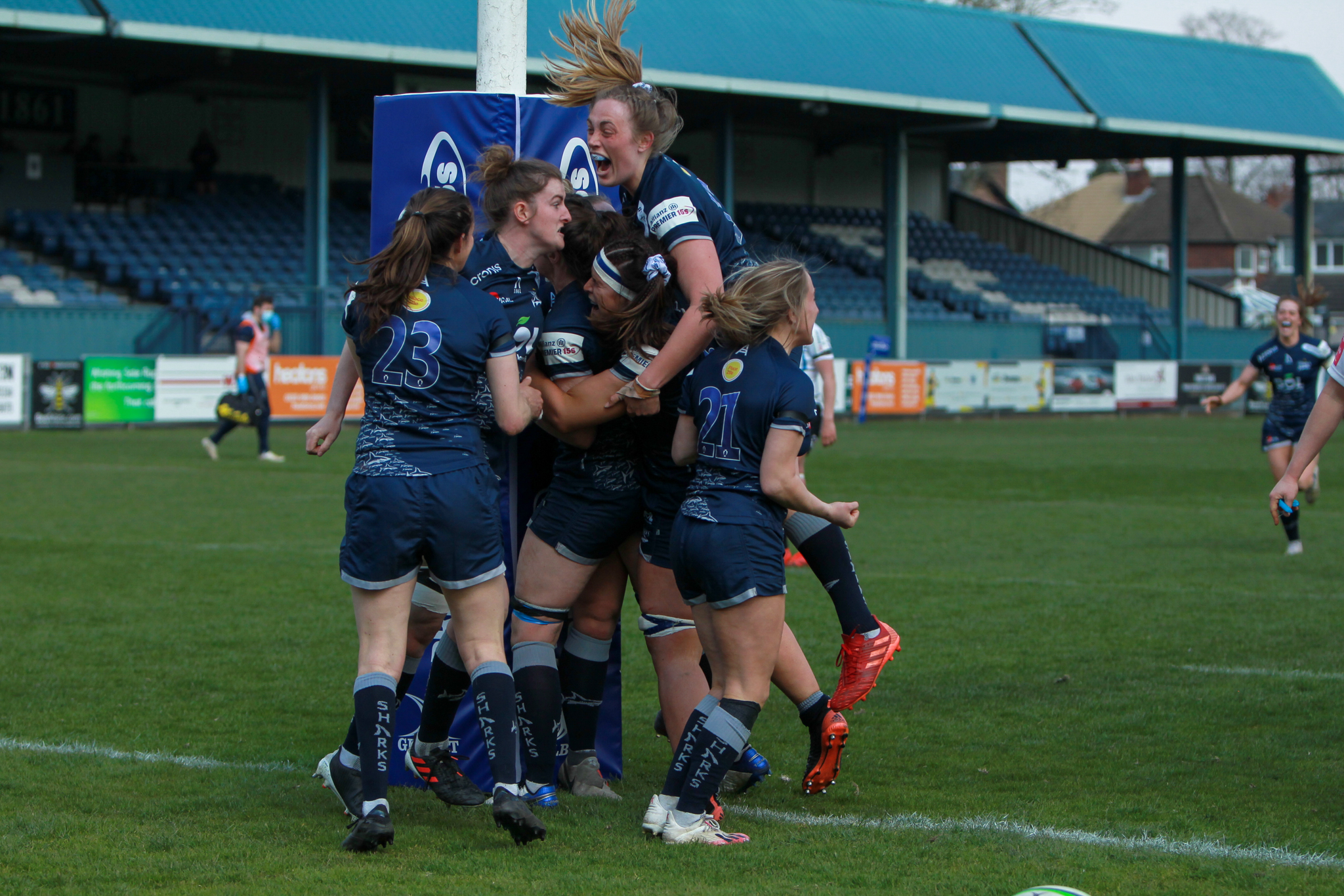 Sale Sharks Women Snatch Last Minute Win With 17 10 Victory Over Exeter Chiefs Mancunian Matters