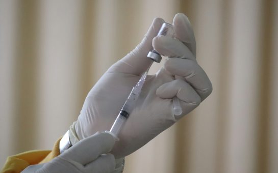 Picture of vaccination needle